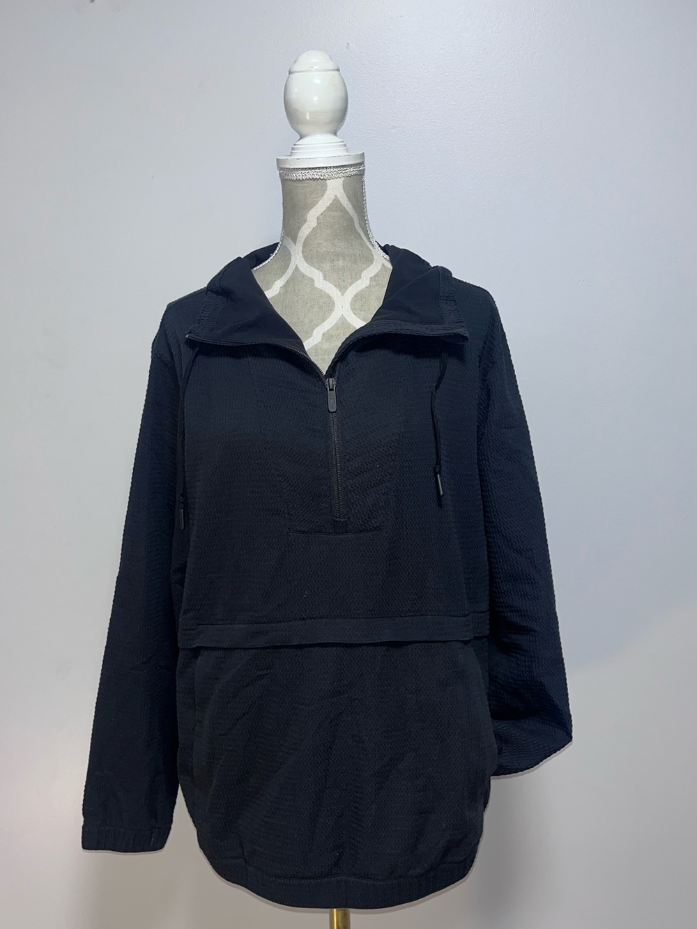 Lululemon Black Pack Light 1/2 Zip Pullover Packable Jacket size 12